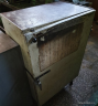 Skříň plechová (Metal cabinet) 600x390x940